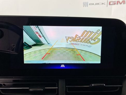 Used 2025 Chevrolet Trax RS w/ Driver Confidence Package image 17