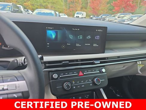 Used 2025 Hyundai Tucson SE image 19