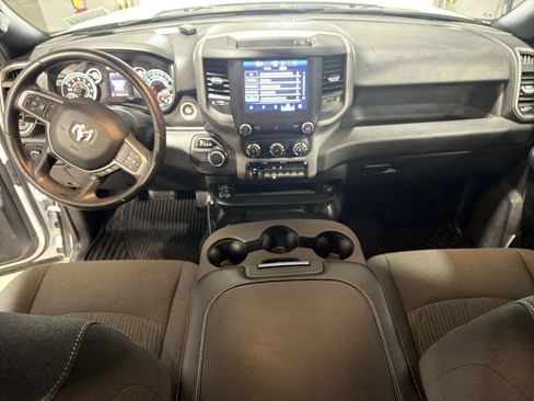 Used 2024 RAM 2500 Tradesman w/ Chrome Appearance Group AWD/4WD image 4