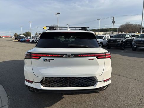 Used 2024 Chevrolet Equinox EV RS image 4