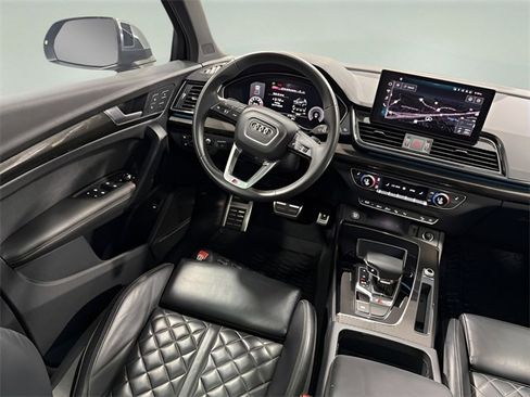 Used 2023 Audi SQ5 Prestige w/ Prestige Package image 29