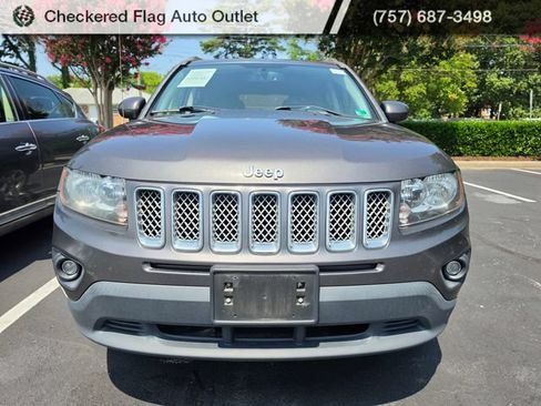 Used 2016 Jeep Compass Latitude AWD/4WD image 2
