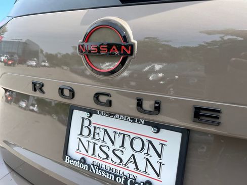 New 2026 Nissan Rogue SV AWD/4WD image 42