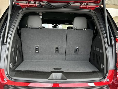 New 2026 GMC Yukon Elevation image 32