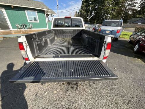 Used 1998 Nissan Frontier XE image 6