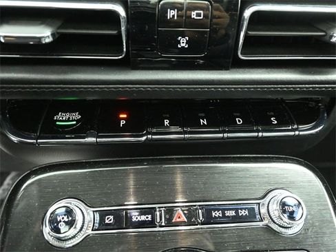 Certified 2022 Lincoln Nautilus Reserve w/ Equipment Group 201A image 14