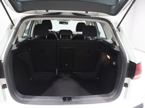 Used 2022 Volkswagen Taos S FWD image 4