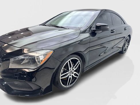 Used 2019 Mercedes-Benz CLA 250 4MATIC image 11