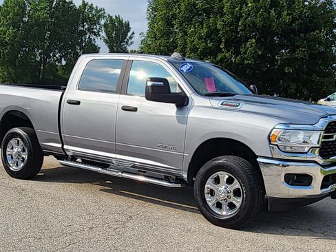 Used 2024 RAM 2500 Big Horn w/ Safety Group AWD/4WD image 8
