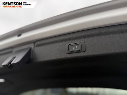 Used 2025 Audi Q3 2.0T Premium image 39