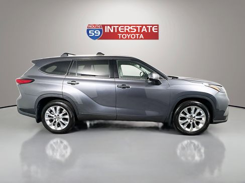 Used 2023 Toyota Highlander Limited AWD/4WD image 8