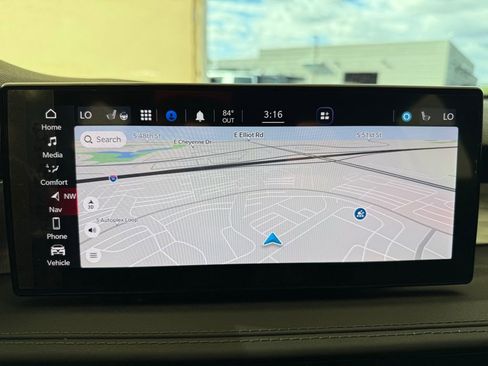 Used 2024 Alfa Romeo Tonale Ti w/ Premium Interior Package image 39