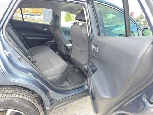 Certified 2022 Toyota Venza LE image 8