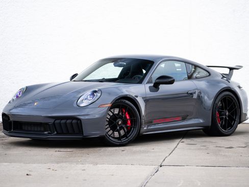 Used 2025 Porsche 911 Carrera 4 GTS image 1