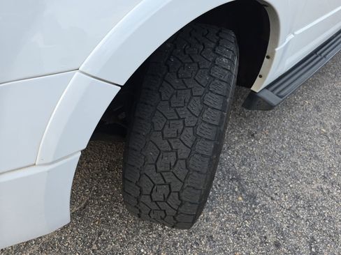 Used 2016 Ford Expedition EL XLT w/ Equipment Group 202A image 34