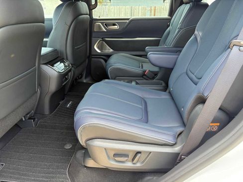 New 2026 INFINITI QX80 4WD image 11