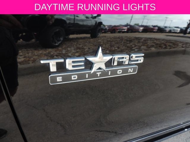 Used 2023 Chevrolet Silverado 1500 RST w/ Z71 Off-Road Package AWD/4WD image 15