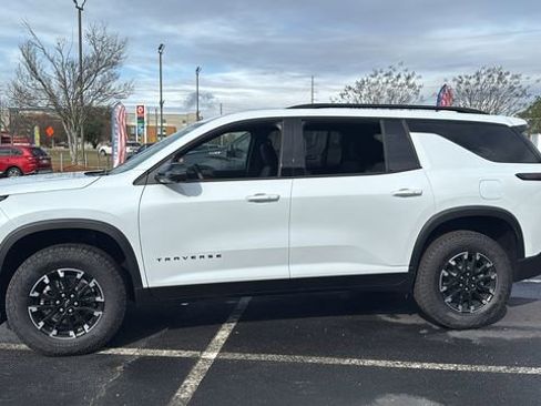 New 2026 Chevrolet Traverse Z71 w/ Driver Confidence Package image 4