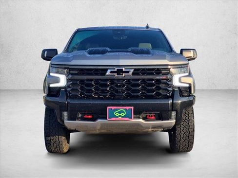 Certified 2023 Chevrolet Silverado 1500 ZR2 w/ Technology Package AWD/4WD image 8