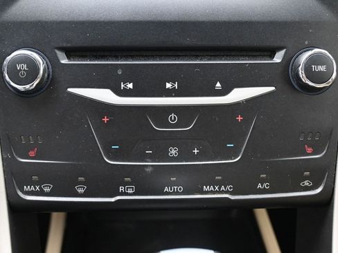 Used 2014 Ford Fusion Energi SE image 24