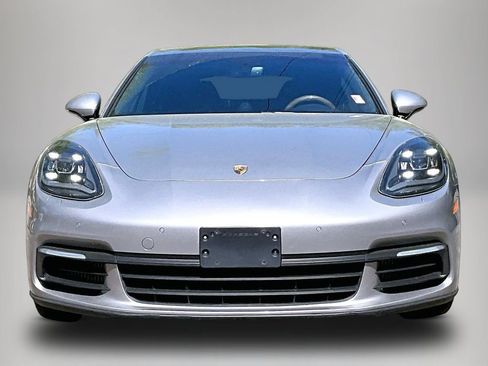 Used 2017 Porsche Panamera 4S image 3