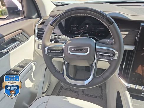 New 2026 GMC Acadia Denali w/ Super Cruise Package AWD/4WD image 17