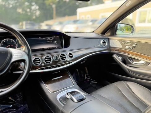 Used 2015 Mercedes-Benz S 550 4MATIC Sedan image 21