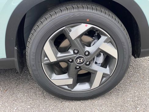 New 2026 Hyundai Venue SEL image 40