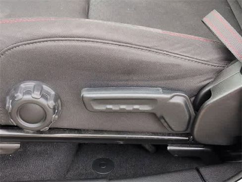 Used 2023 Jeep Wrangler Unlimited Rubicon w/ Cold Weather Group image 17