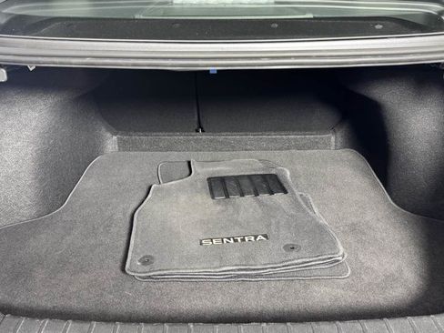 Used 2026 Nissan Sentra SR w/ Floor Mat Package FWD image 31