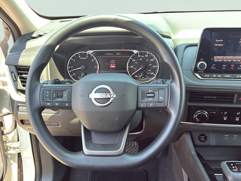 Used 2025 Nissan Rogue S FWD image 28