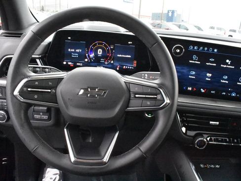 Certified 2025 Chevrolet Tahoe Z71 w/ Sun And Tow Package image 13