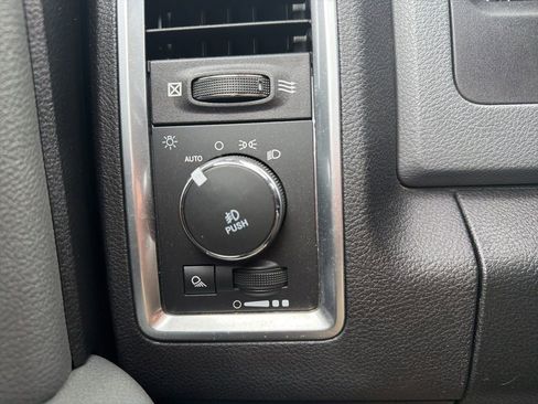 Used 2018 RAM 1500 Big Horn image 29