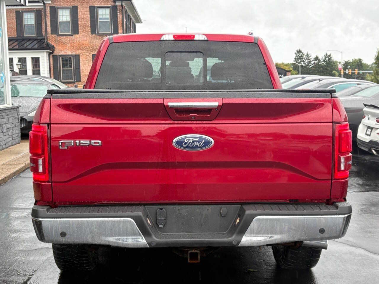Used 2017 Ford F150 Lariat w/ Equipment Group 502A Luxury AWD/4WD image 6
