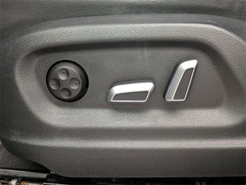 Used 2018 Audi Q3 2.0T Premium image 11