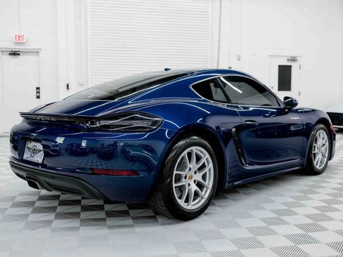 Used 2023 Porsche 718 Cayman image 7
