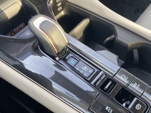 New 2026 Toyota Crown Limited image 19