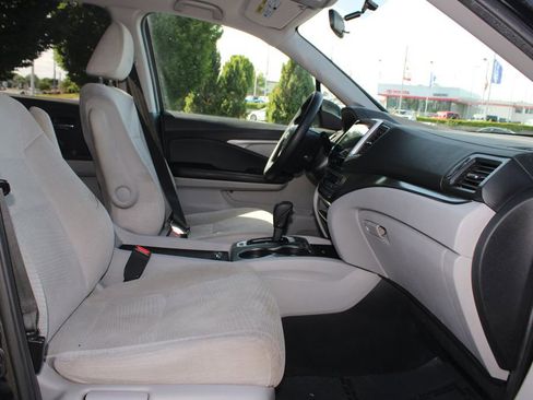 Used 2016 Honda Pilot EX image 11