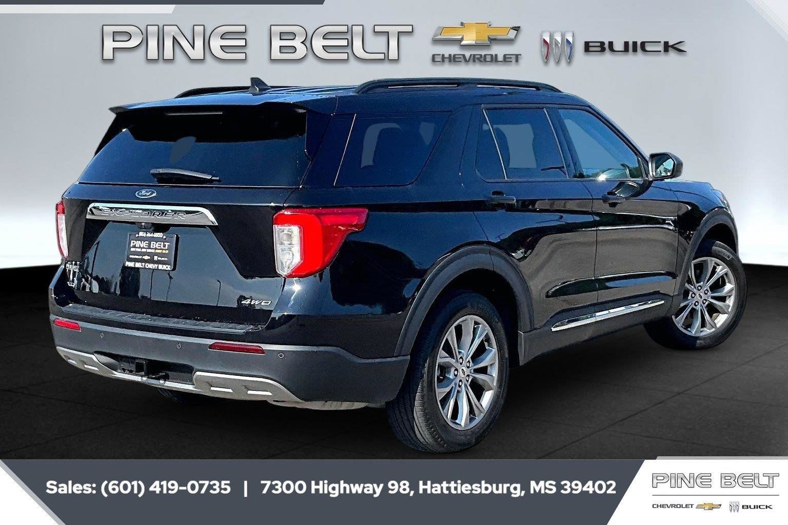 Used 2023 Ford Explorer XLT w/ Equipment Group 202A AWD/4WD image 11