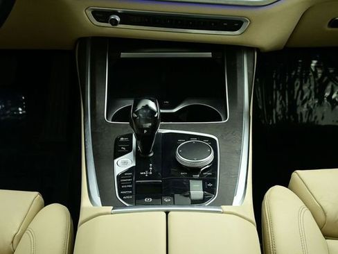 Used 2021 BMW X7 xDrive40i w/ Premium Package AWD/4WD image 36