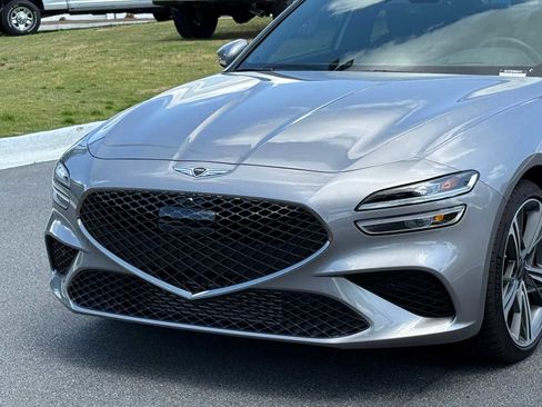 Used 2025 Genesis G70 3.3T Advanced w/ Sport Prestige Package RWD image 9
