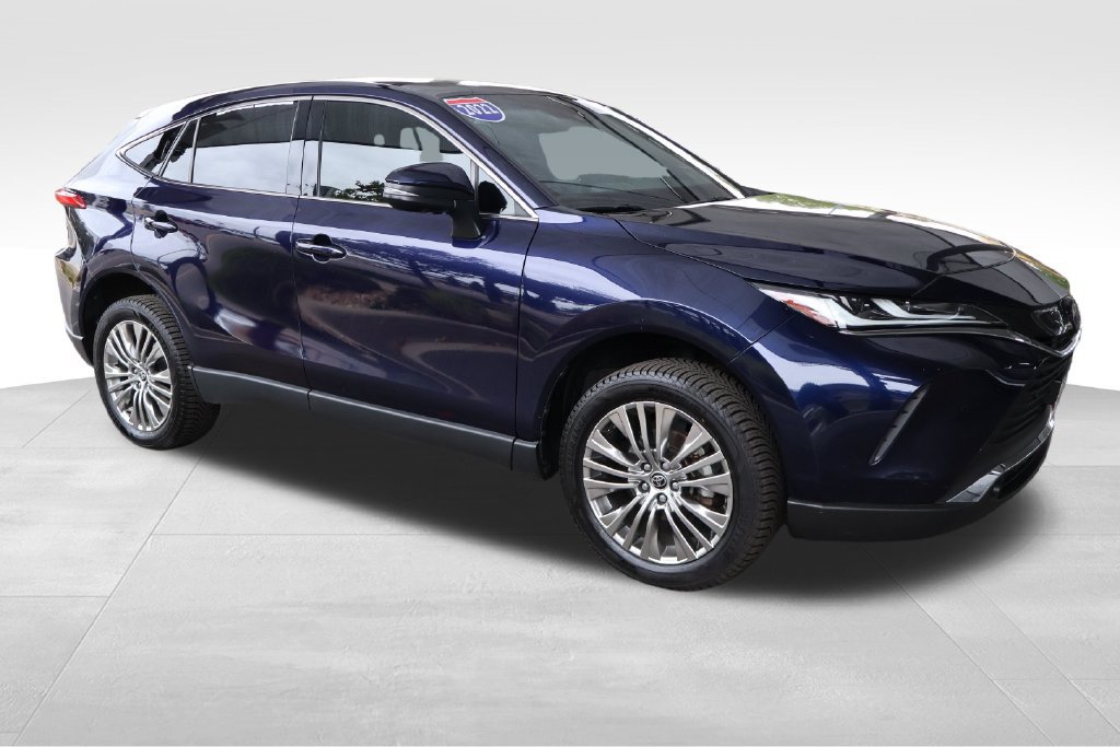 Certified 2022 Toyota Venza Limited w/ Advanced Technology Package AWD/4WD image 19