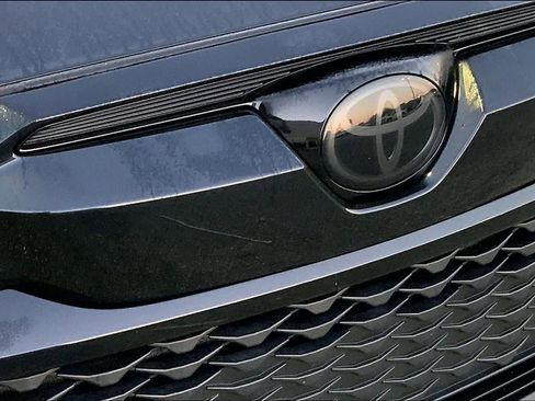 Used 2024 Toyota Corolla Cross AWD Hybrid w/ Moonroof Package image 29