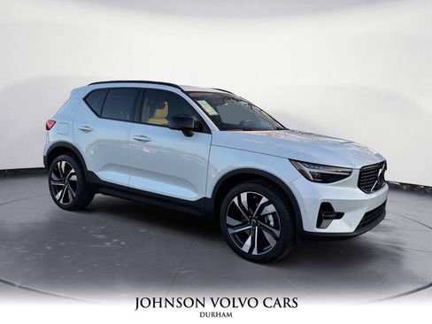 New 2026 Volvo XC40 B5 Ultra w/ Protection Package Premier image 1