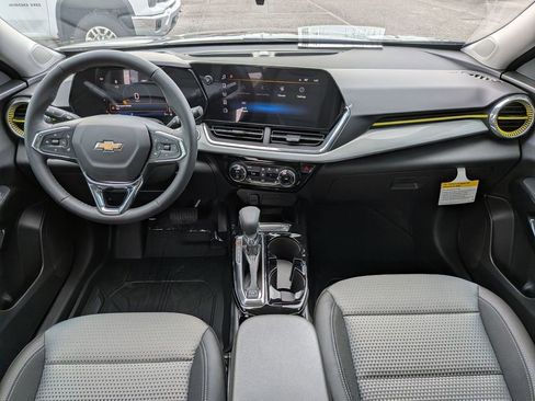 New 2026 Chevrolet Trax LT w/ Sunroof Package image 29