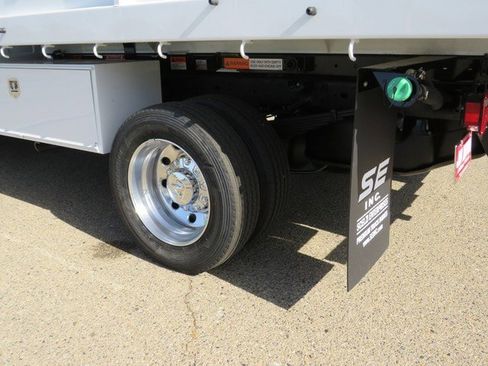 New 2023 RAM 5500 Tradesman w/ Chrome Appearance Group image 10