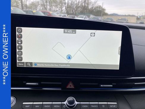 Used 2025 Hyundai Elantra SEL image 20