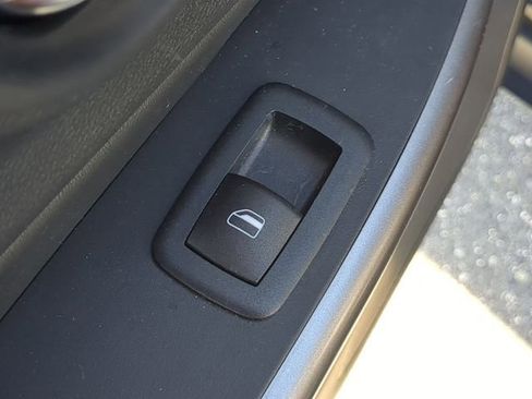 Used 2021 Jeep Cherokee Latitude image 31