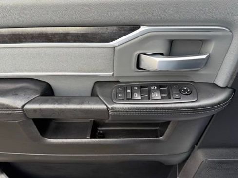 Used 2019 RAM 2500 Big Horn image 18