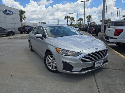 Used 2019 Ford Fusion SE
